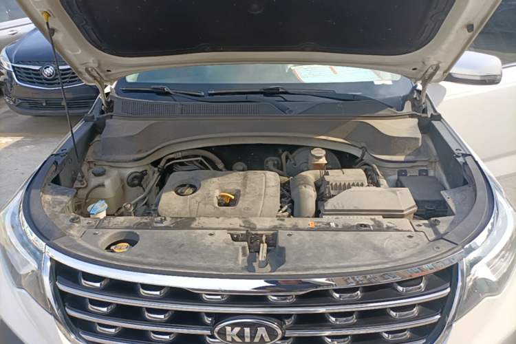 Used Kia Sportage R 2018 2.0L Automatic Smart Luxury Version China V Standard Engine Bay