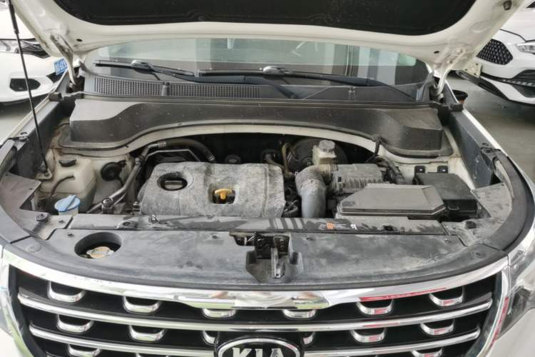 Used Kia Sportage R 2018 2.0L Automatic Smart Luxury Version China V Standard Engine Bay