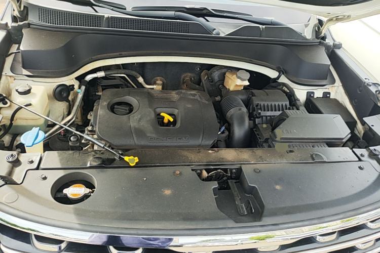 Used Kia Sportage R 2018 2.0L Automatic Smart Luxury Version China V Standard Engine Bay