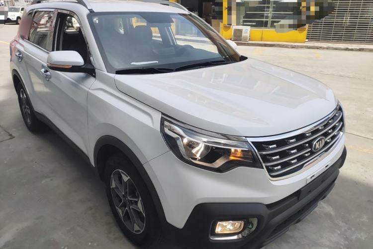 Used Kia Sportage R 2018 2.0L Manual Fashion Edition China V Standard Exterior 1