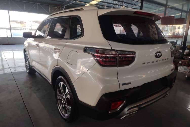 Used Kia Sportage R 2018 2.0L Automatic Smart Luxury Version China V Standard Exterior 2