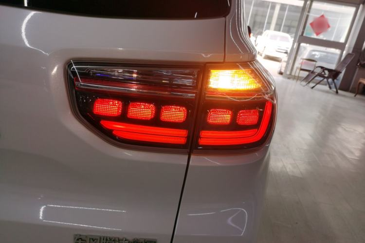 Used Kia Sportage R 2018 2.0L Automatic Smart Luxury Version China V Standard Exterior 3