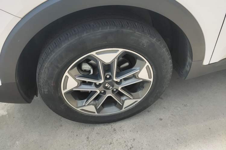 Used Kia Sportage R 2018 2.0L Manual Fashion Edition China V Standard Exterior 4