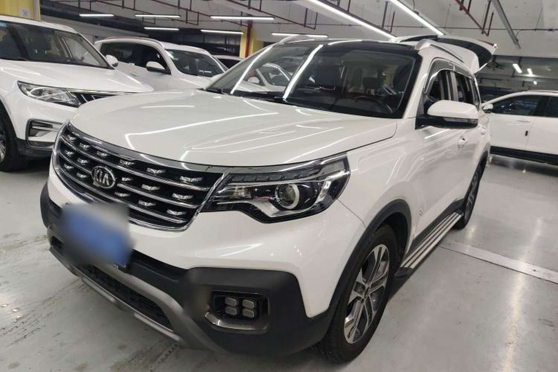 Used Kia Sportage R 2018 2.0L Automatic Smart Luxury Version China V Standard Front Left 45 Deg