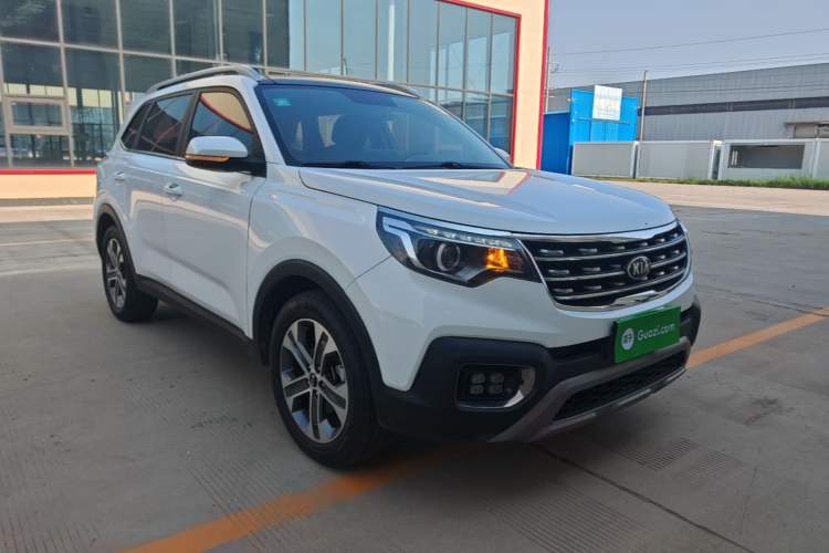 Used Kia Sportage R 2018 2.0L Automatic Smart Luxury Version China V Standard Front Right 45 Deg