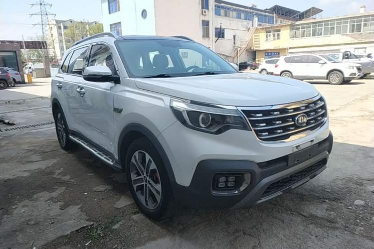 Used Kia Sportage R 2018 2.0L Automatic Smart Luxury Version China V Standard Front Right 45 Deg