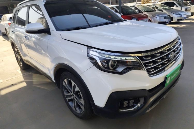 Used Kia Sportage R 2018 2.0L Automatic Smart Luxury Version China V Standard Front Right 45 Deg