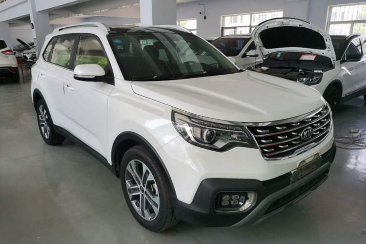 Used Kia Sportage R 2018 2.0L Automatic Smart Luxury Version China V Standard Front Right 45 Deg
