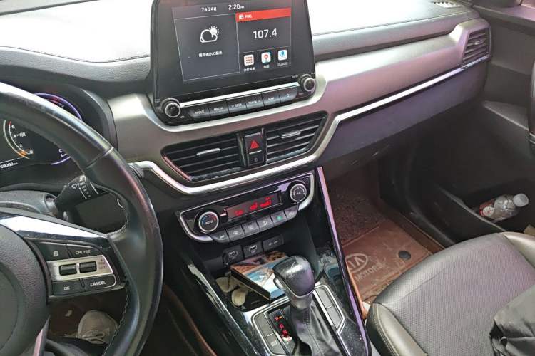 Used Kia Sportage R 2018 2.0L Automatic Smart Luxury Version China V Standard Gear Lever