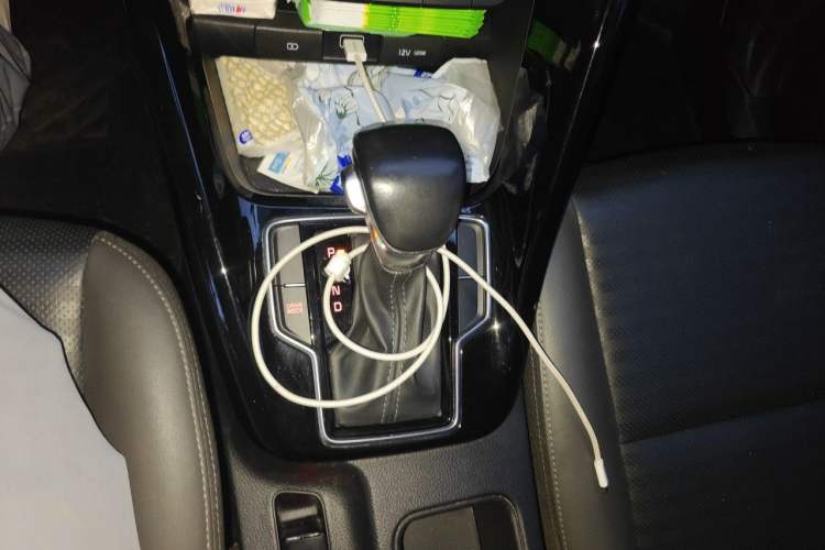 Used Kia Sportage R 2018 2.0L Automatic Smart Luxury Version China V Standard Gear Lever