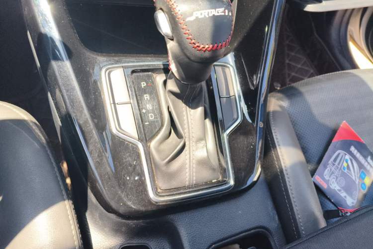 Used Kia Sportage R 2018 2.0L Automatic Smart Luxury Version China V Standard Gear Lever