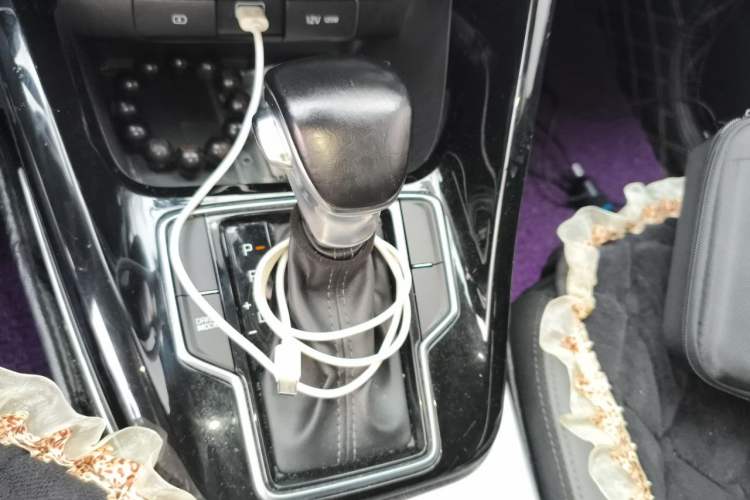 Used Kia Sportage R 2018 2.0L Automatic Smart Luxury Version China V Standard Gear Lever