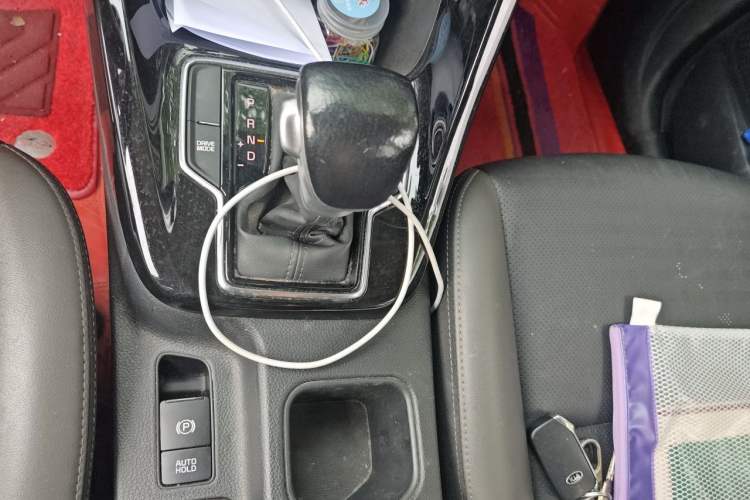 Used Kia Sportage R 2018 2.0L Automatic Smart Luxury Version China V Standard Gear Lever
