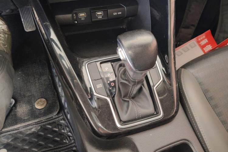 Used Kia Sportage R 2018 2.0L Automatic Smart Luxury Version China V Standard Gear Lever