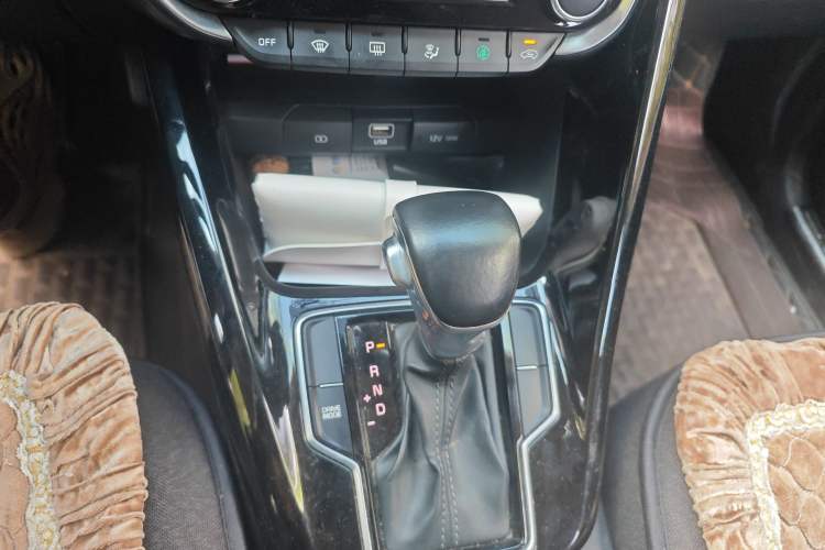 Used Kia Sportage R 2018 2.0L Automatic Smart Luxury Version China V Standard Gear Lever