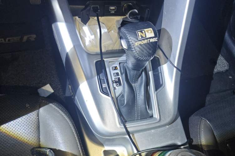 Used Kia Sportage R 2018 2.0L Automatic Smart Luxury Version China V Standard Gear Lever