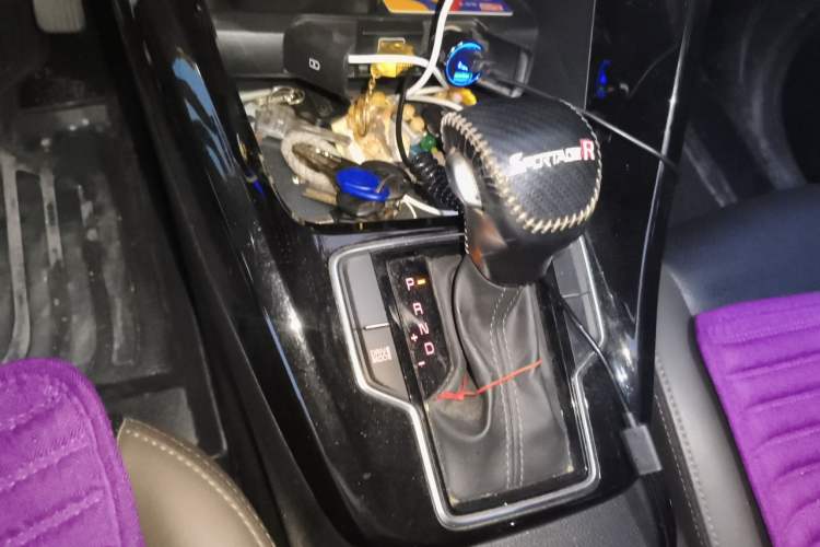 Used Kia Sportage R 2018 2.0L Automatic Smart Luxury Version China V Standard Gear Lever