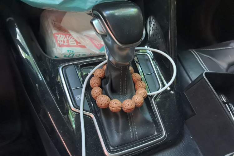 Used Kia Sportage R 2018 2.0L Automatic Smart Luxury Version China V Standard Gear Lever
