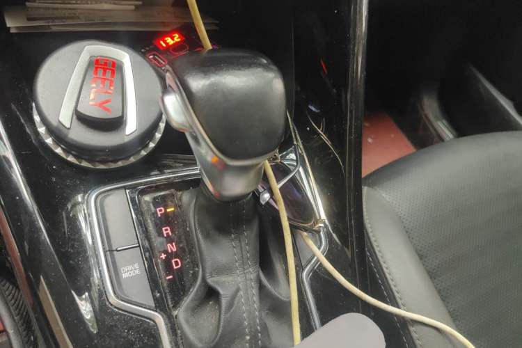 Used Kia Sportage R 2018 2.0L Automatic Smart Luxury Version China V Standard Gear Lever