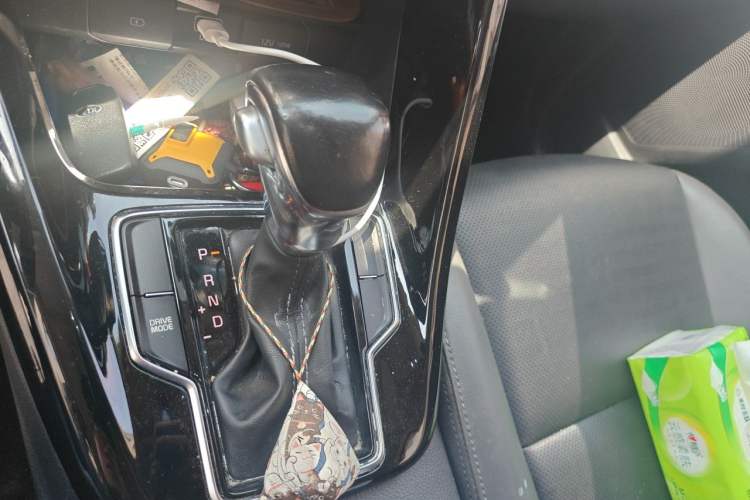 Used Kia Sportage R 2018 2.0L Automatic Smart Luxury Version China V Standard Gear Lever