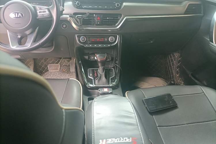 Used Kia Sportage R 2018 2.0L Automatic Smart Luxury Version China V Standard Gear Lever