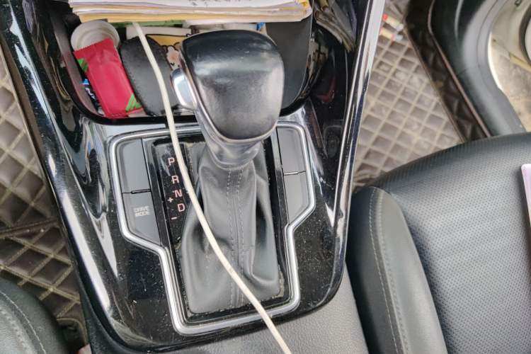 Used Kia Sportage R 2018 2.0L Automatic Smart Luxury Version China V Standard Gear Lever