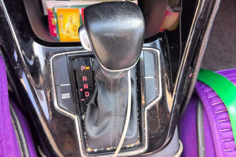 Used Kia Sportage R 2018 2.0L Automatic Smart Luxury Version China V Standard Gear Lever