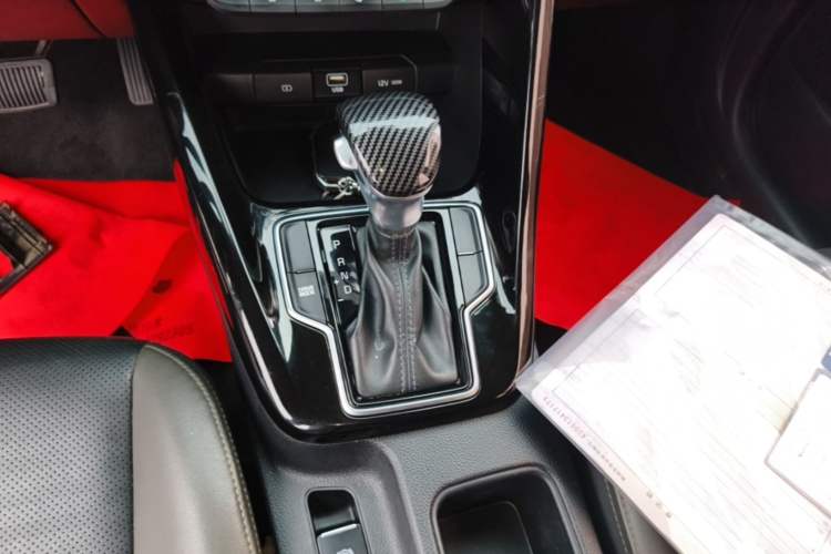 Used Kia Sportage R 2018 2.0L Automatic Smart Luxury Version China V Standard Gear Lever