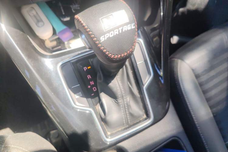 Used Kia Sportage R 2018 2.0L Automatic Smart Luxury Version China V Standard Gear Lever