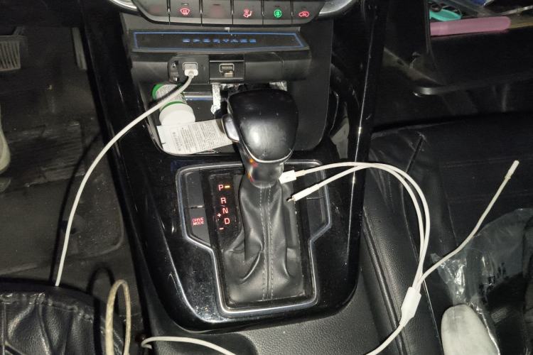Used Kia Sportage R 2018 2.0L Automatic Smart Luxury Version China V Standard Gear Lever
