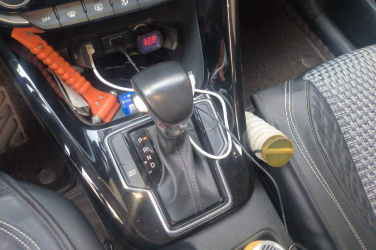 Used Kia Sportage R 2018 2.0L Automatic Smart Luxury Version China V Standard Gear Lever