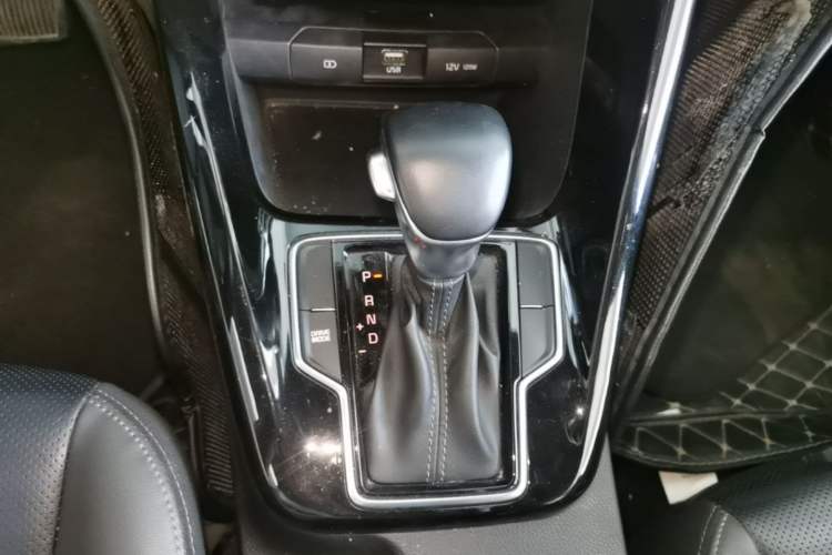 Used Kia Sportage R 2018 2.0L Automatic Smart Luxury Version China V Standard Gear Lever