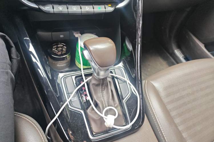 Used Kia Sportage R 2018 2.0L Automatic Smart Luxury Version China V Standard Gear Lever