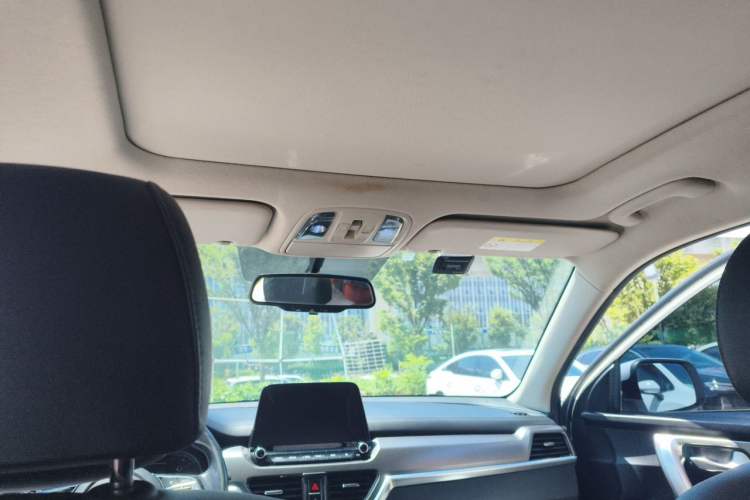 Used Kia Sportage R 2018 2.0L Automatic Smart Luxury Version China V Standard Headliner