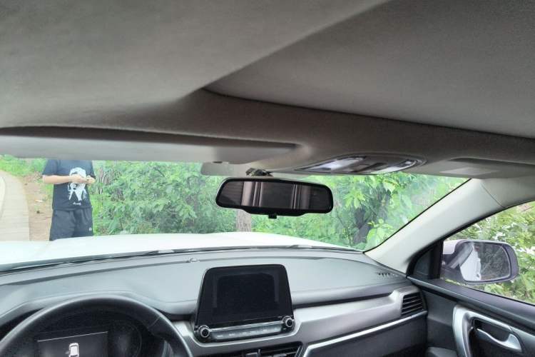 Used Kia Sportage R 2018 2.0L Automatic Smart Luxury Version China V Standard Headliner