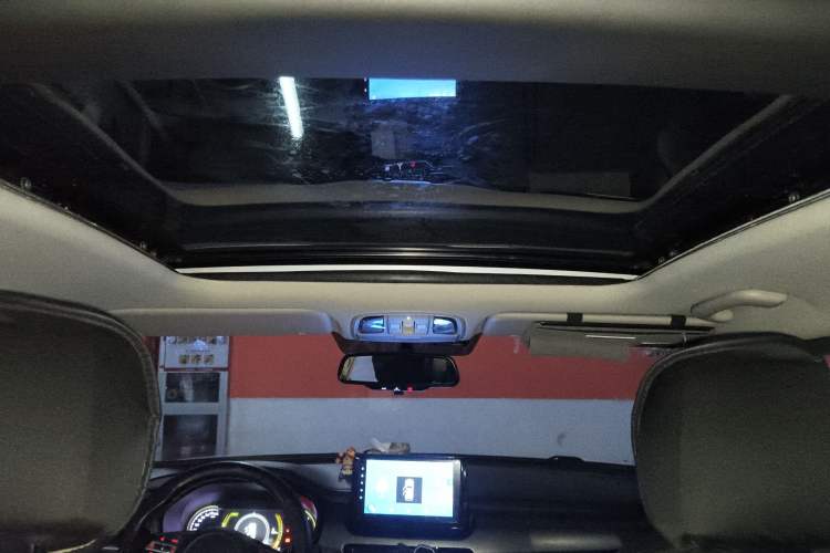 Used Kia Sportage R 2018 2.0L Automatic Smart Luxury Version China V Standard Headliner