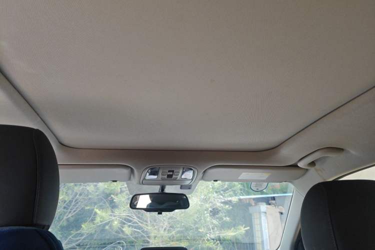 Used Kia Sportage R 2018 2.0L Automatic Smart Luxury Version China V Standard Headliner