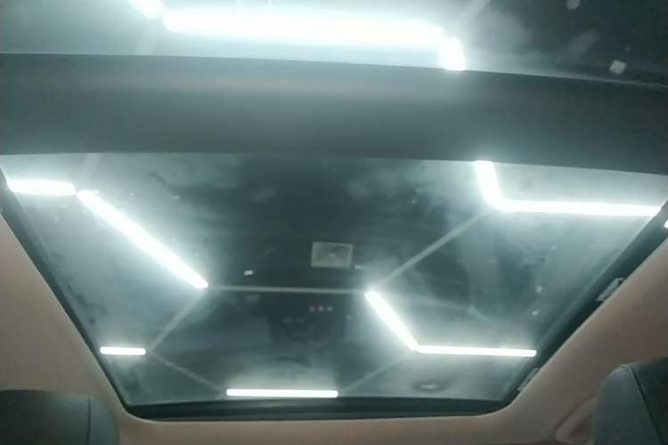 Used Kia Sportage R 2018 2.0L Automatic Smart Luxury Version China V Standard Headliner