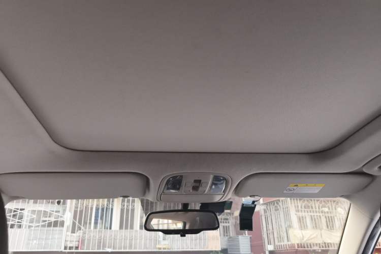 Used Kia Sportage R 2018 2.0L Automatic Smart Luxury Version China V Standard Headliner
