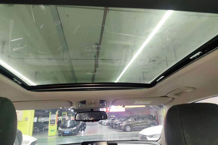 Used Kia Sportage R 2018 2.0L Automatic Smart Luxury Version China V Standard Headliner