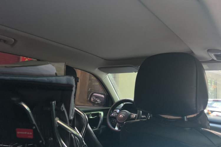 Used Kia Sportage R 2018 2.0L Automatic Smart Luxury Version China V Standard Headliner
