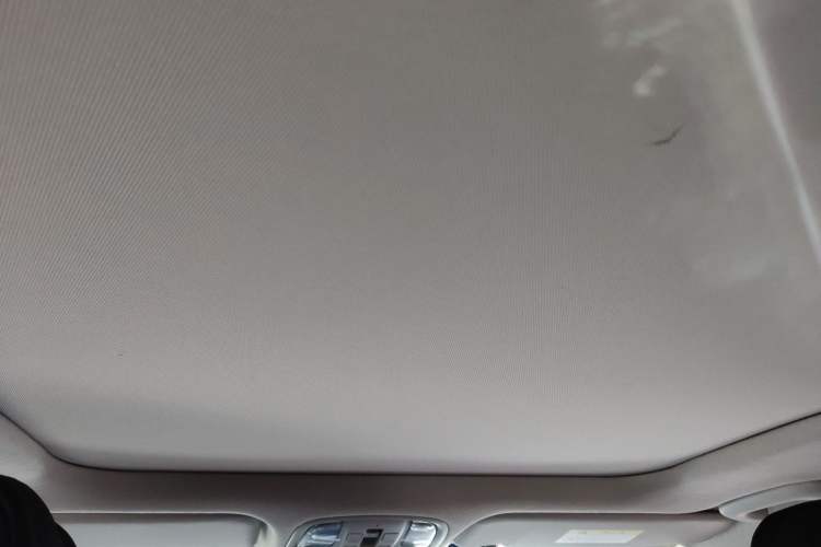 Used Kia Sportage R 2018 2.0L Automatic Smart Luxury Version China V Standard Headliner