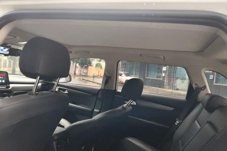 Used Kia Sportage R 2018 2.0L Automatic Smart Luxury Version China V Standard Headliner