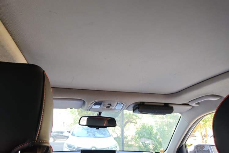 Used Kia Sportage R 2018 2.0L Automatic Smart Luxury Version China V Standard Headliner