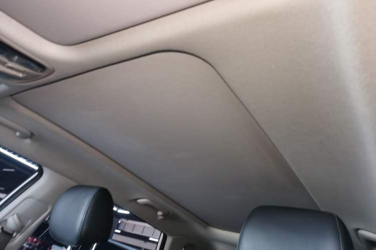 Used Kia Sportage R 2018 2.0L Automatic Smart Luxury Version China V Standard Headliner