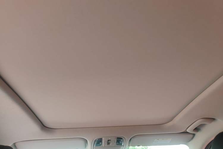 Used Kia Sportage R 2018 2.0L Automatic Smart Luxury Version China V Standard Headliner