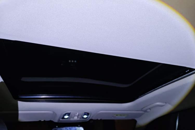 Used Kia Sportage R 2018 2.0L Automatic Smart Luxury Version China V Standard Headliner