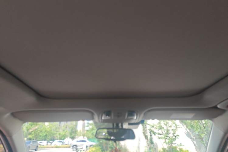 Used Kia Sportage R 2018 2.0L Automatic Smart Luxury Version China V Standard Headliner