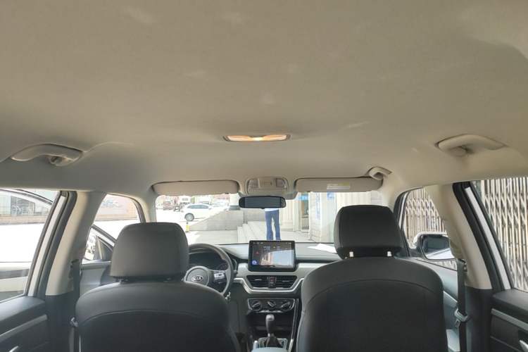 Used Kia Sportage R 2018 2.0L Manual Fashion Edition China V Standard Headliner