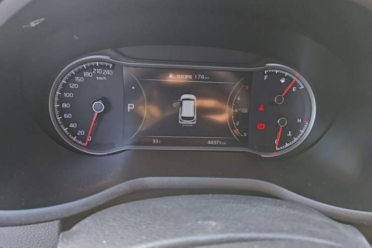 Used Kia Sportage R 2018 2.0L Automatic Smart Luxury Version China V Standard Instrument Cluster